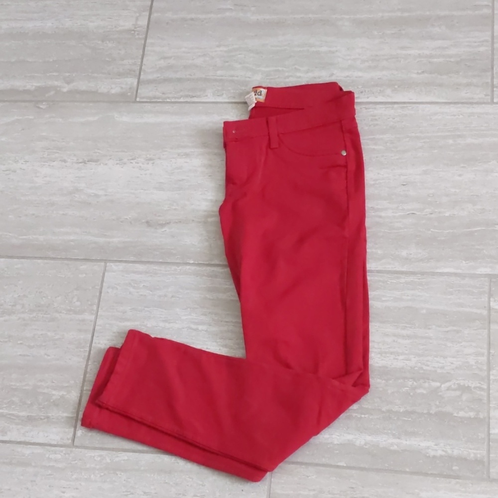 Red skinny jeans